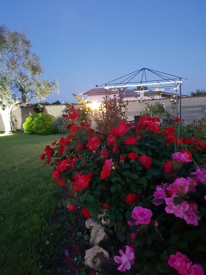 Villa Elegance 라디스폴리 외부 사진